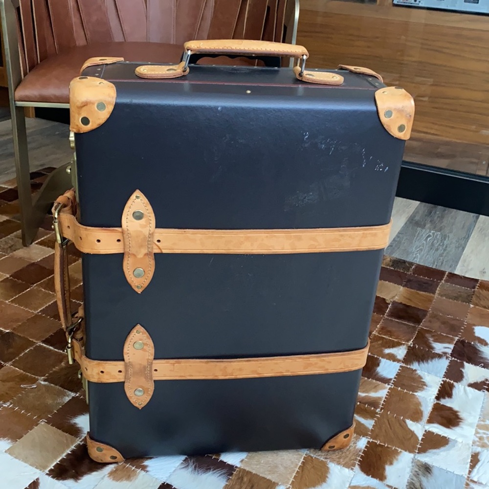Globe Trotter Centenary 21” Trolley luggage